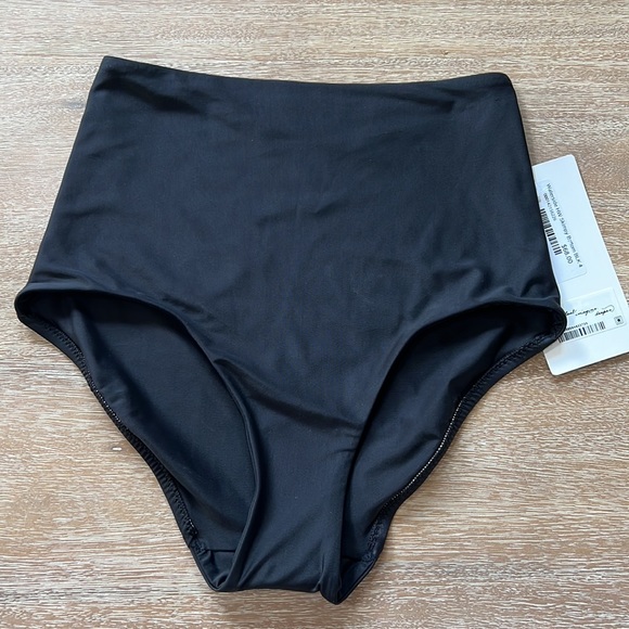 Lululemon Waterside High Rise Skimpy Bottom Coverage Size 4 - Picture 4 of 6